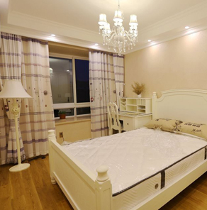 西城(cheng)時代(dai)廣(guang)場(chang)