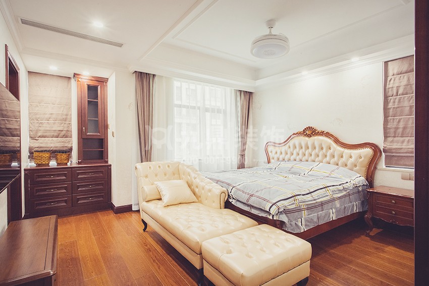 卧室裝(zhuang)修實景圖