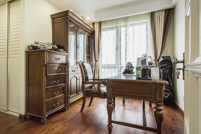 書房裝(zhuang)修實景圖