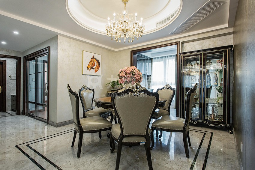 餐廳裝(zhuang)修實景圖