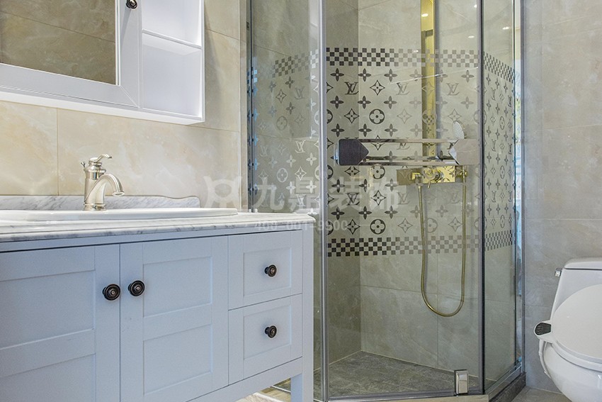 衛生(sheng)間裝(zhuang)修實景圖