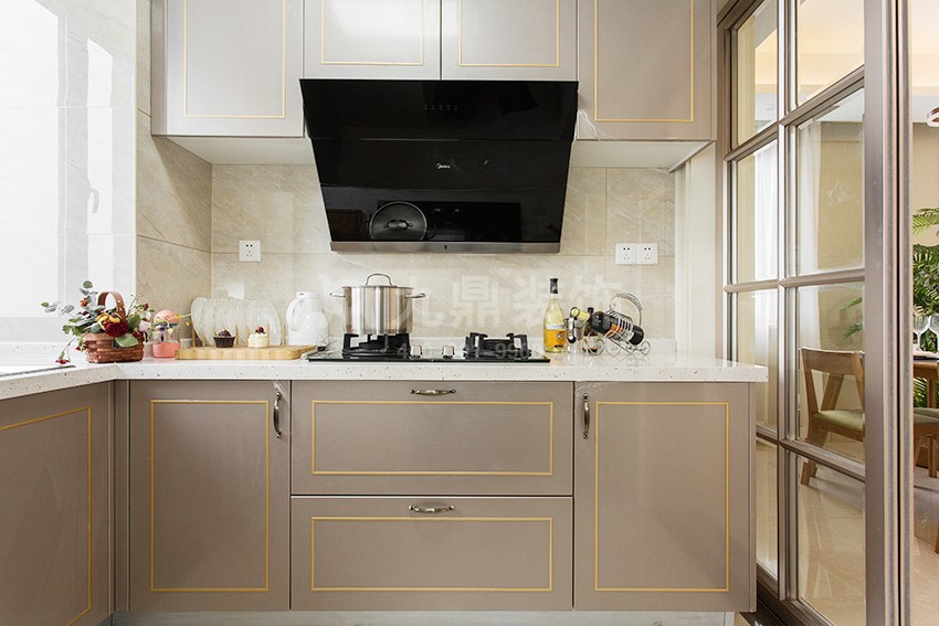 廚房裝(zhuang)修圖