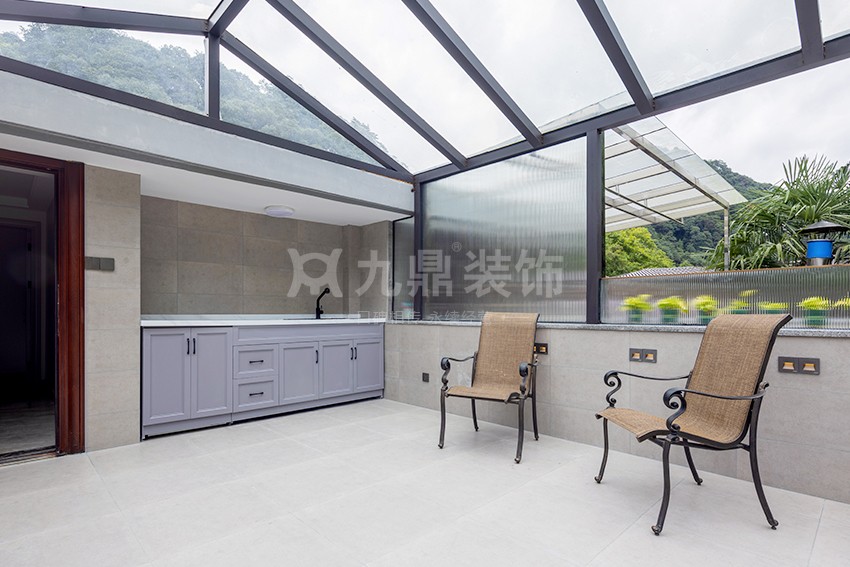 陽(yáng)檯(tai)裝(zhuang)修