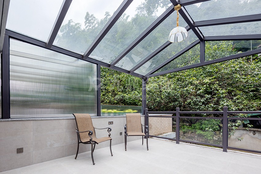 陽(yáng)檯(tai)裝(zhuang)修