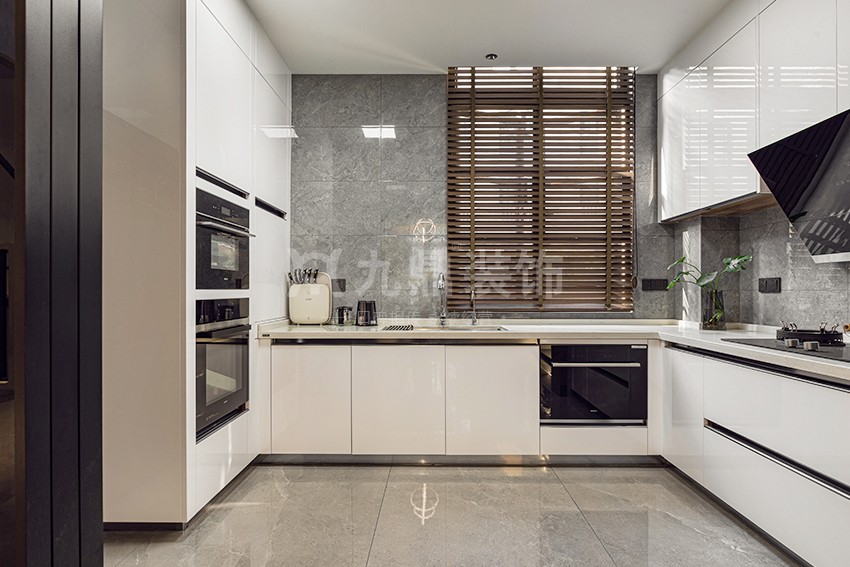 廚房裝(zhuang)修