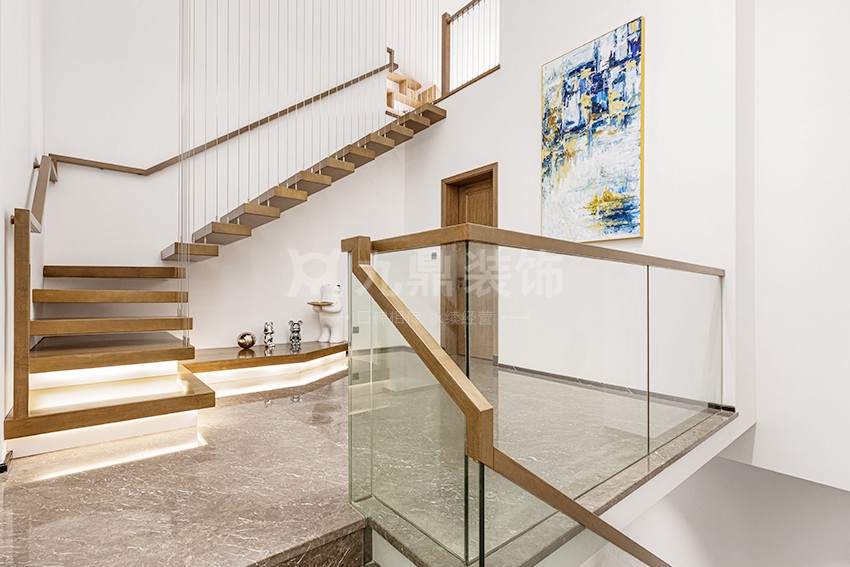 樓梯裝(zhuang)修