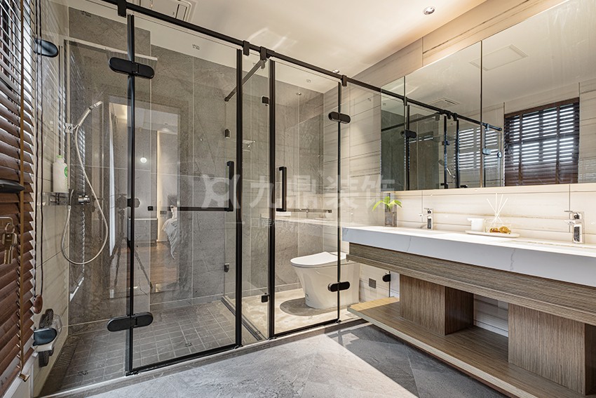 衛生(sheng)間裝(zhuang)修