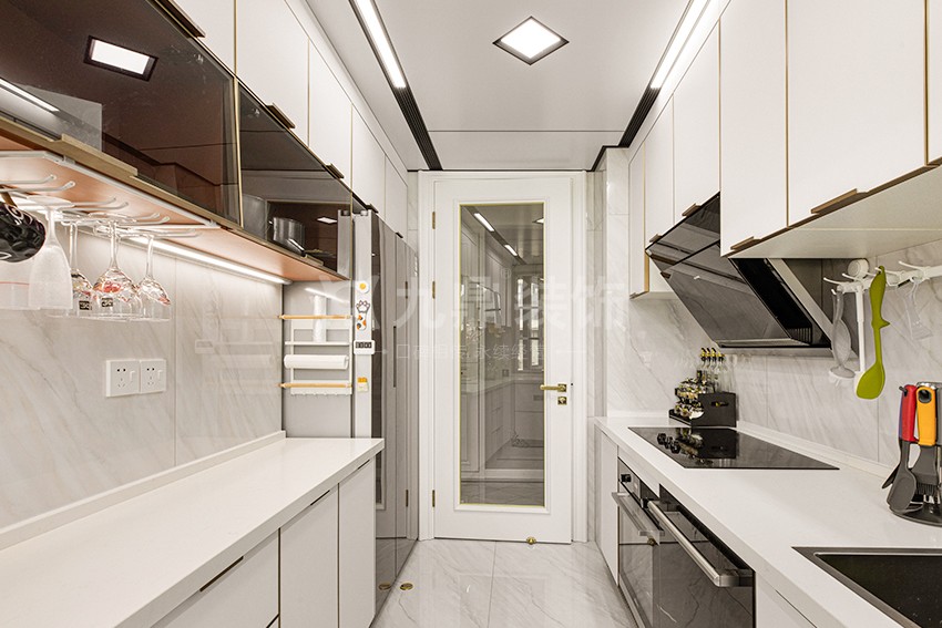 廚房裝(zhuang)修圖