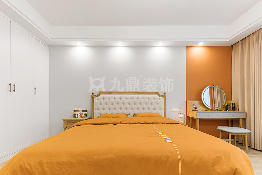 卧室裝(zhuang)修圖