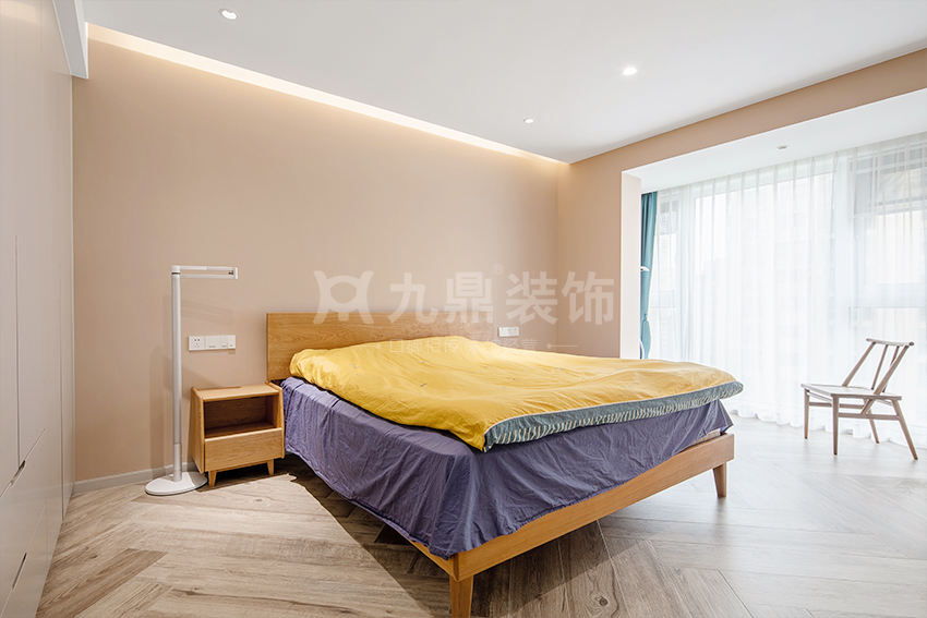 晚上裝(zhuang)修實景圖