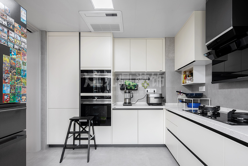 廚房裝(zhuang)修實景圖