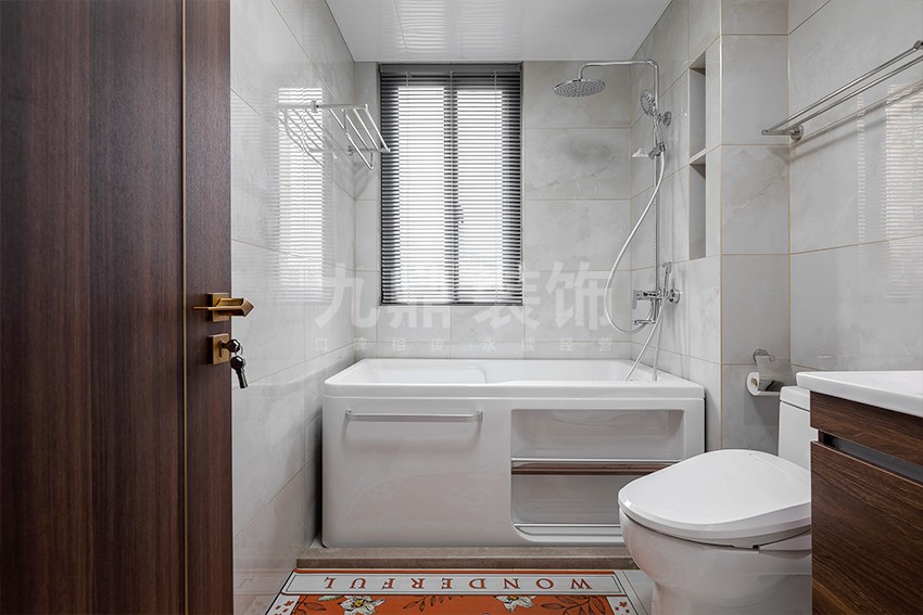 衛生(sheng)間裝(zhuang)修實景圖