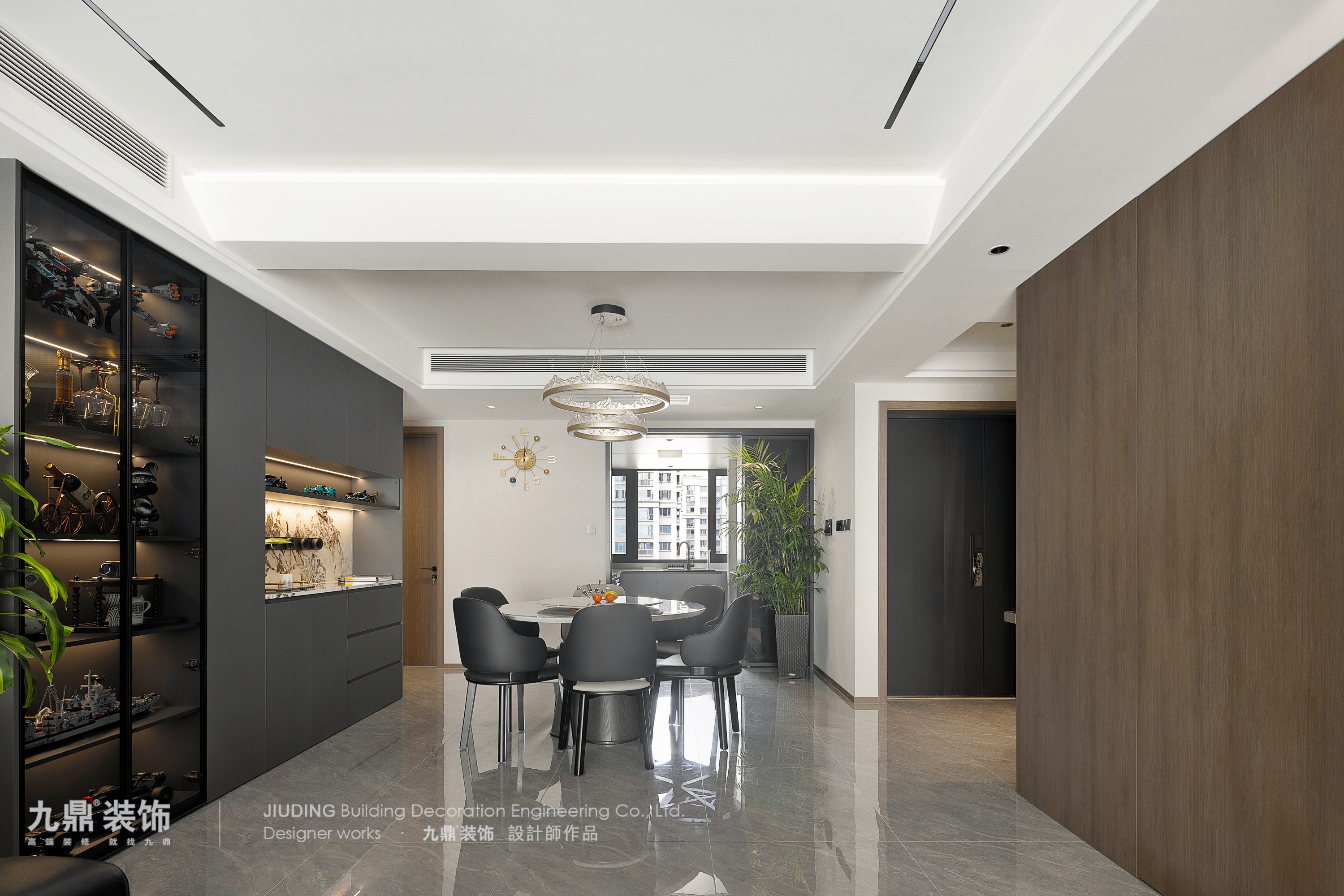 杭(hang)州行瀾雅苑150㎡意式(shi)輕奢裝(zhuang)修案例