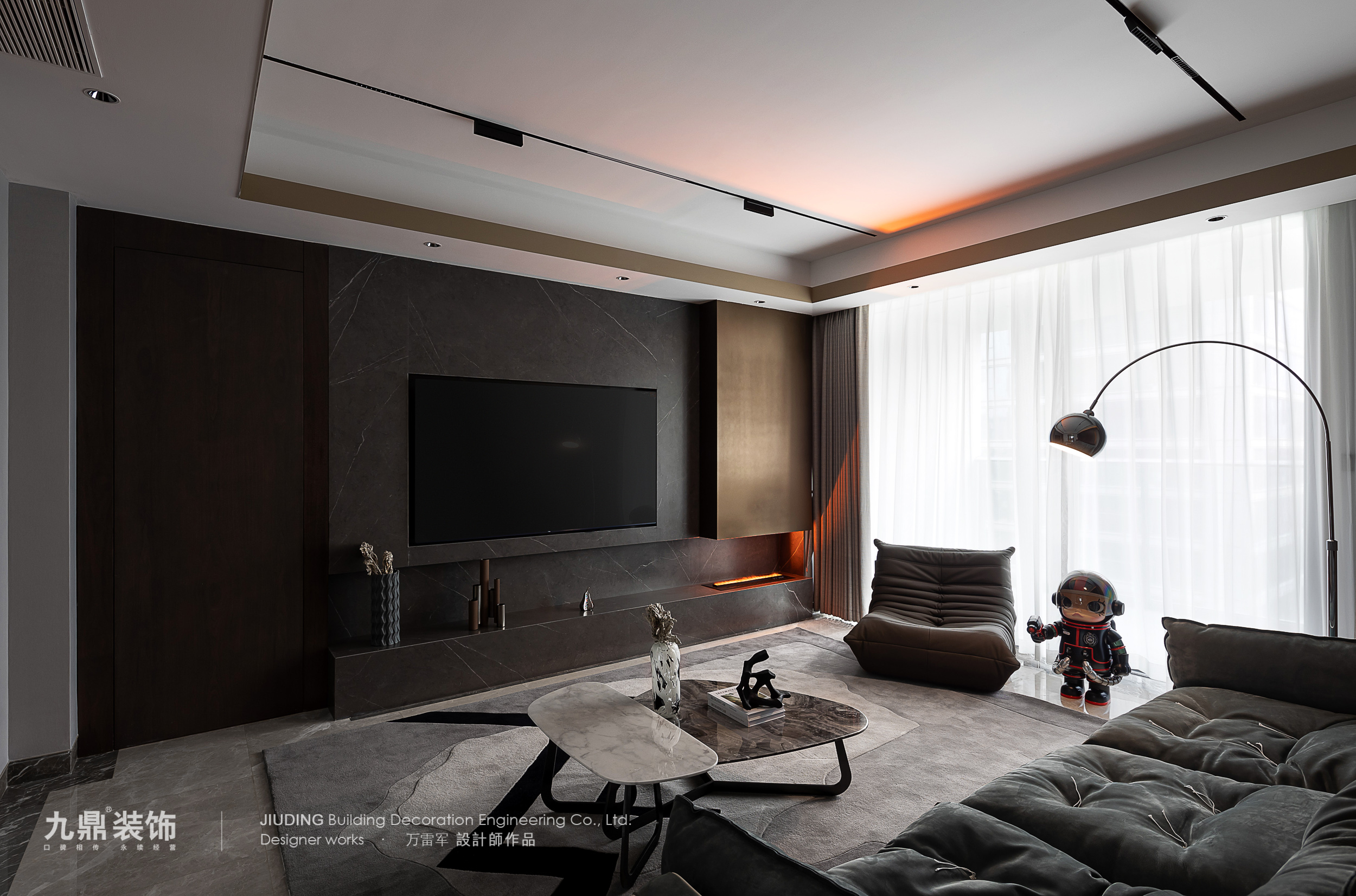 鳳起潮(chao)鳴180㎡現(xian)代(dai)簡約裝(zhuang)修案例